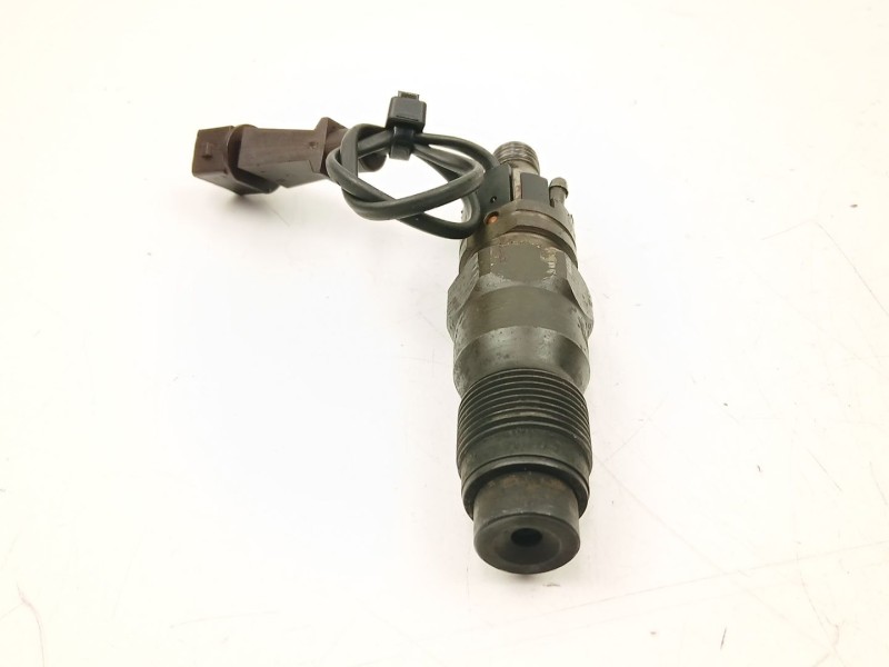 Recambio de inyectores juego para bmw 5 (e39) 525 tds referencia OEM IAM 13532245811 13512245810 KCA21S91