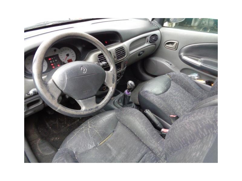 renault megane del año 2002