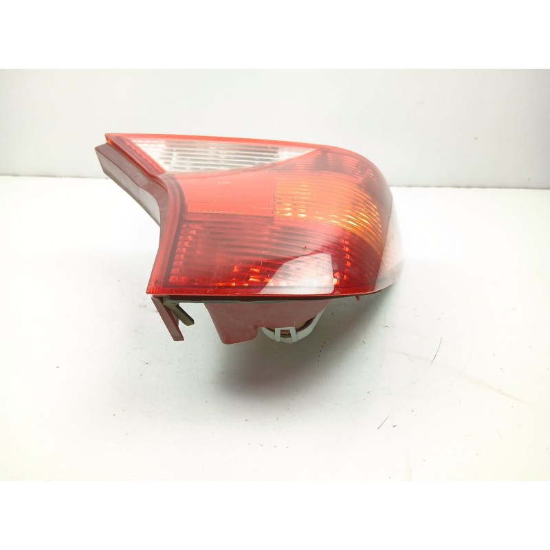 Recambio de piloto trasero izquierdo para ford focus i sedán (dfw) 1.6 16v referencia OEM IAM 1M5113405BB  