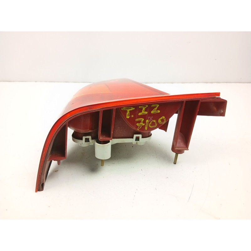 Recambio de piloto trasero izquierdo para ford focus i sedán (dfw) 1.6 16v referencia OEM IAM 1M5113405BB  