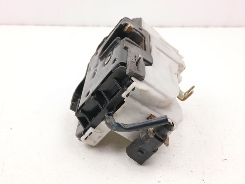 Recambio de cerradura puerta trasera izquierda para seat ibiza ii (6k1) 1.4 i referencia OEM IAM 6K4839015G  