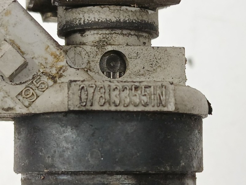 Recambio de inyectores juego para audi a4 b5 (8d2) 2.6 quattro referencia OEM IAM 078133551N  