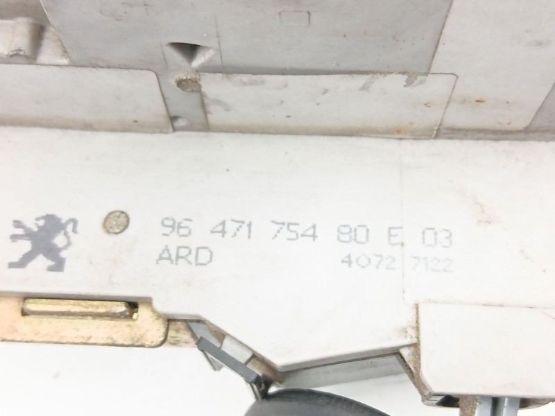 Recambio de cerradura puerta trasera derecha para citroën c4 i (lc_) 2.0 hdi referencia OEM IAM 9647175480  