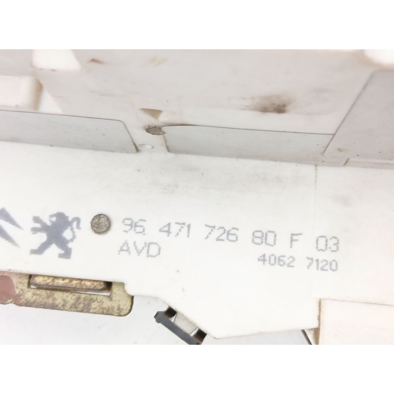 Recambio de cerradura puerta delantera derecha para citroën c4 i (lc_) 2.0 hdi referencia OEM IAM 9647172680  