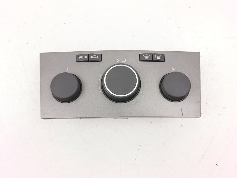 Recambio de mandos calefaccion aire para opel astra h berlina 1.6 16v referencia OEM IAM 13122963  
