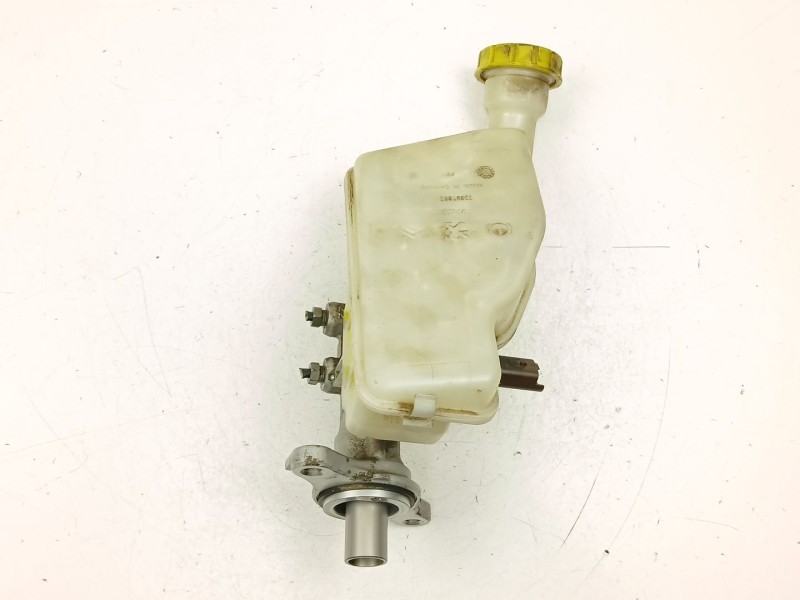 Recambio de bomba de freno para peugeot 207 1.4 g referencia OEM IAM 4601R6  