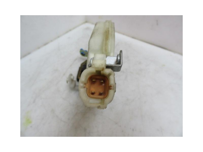 Recambio de cerradura pta. del. dch. : nissan almera : 2.0 d -cd20 (74,80cv) 5p [1999] para nissan almera 2.0 d -cd20 referencia