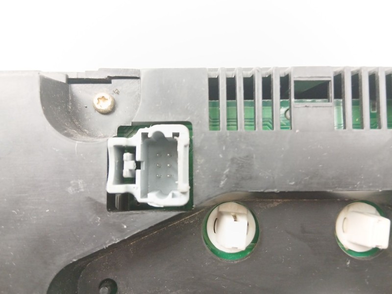 Recambio de mandos calefaccion aire para peugeot 307 2.0 hdi referencia OEM IAM 6451YZ  