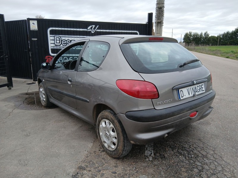 peugeot 206 hatchback (2a/c) del año 1998
