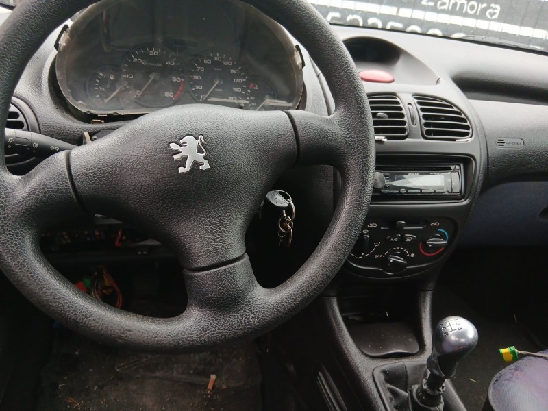 peugeot 206 hatchback (2a/c) del año 1998