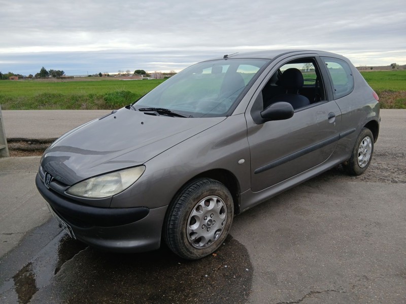 Recambio de carroceria para peugeot 206 hatchback (2a/c) 1.4 i referencia OEM IAM   