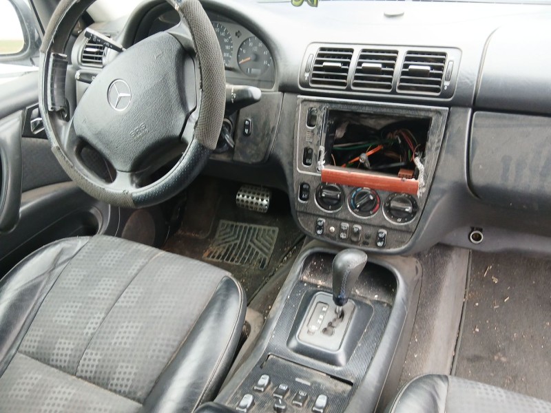 Recambio de carroceria para mercedes-benz clase m (w163) ml 270 cdi (163.113) referencia OEM IAM   