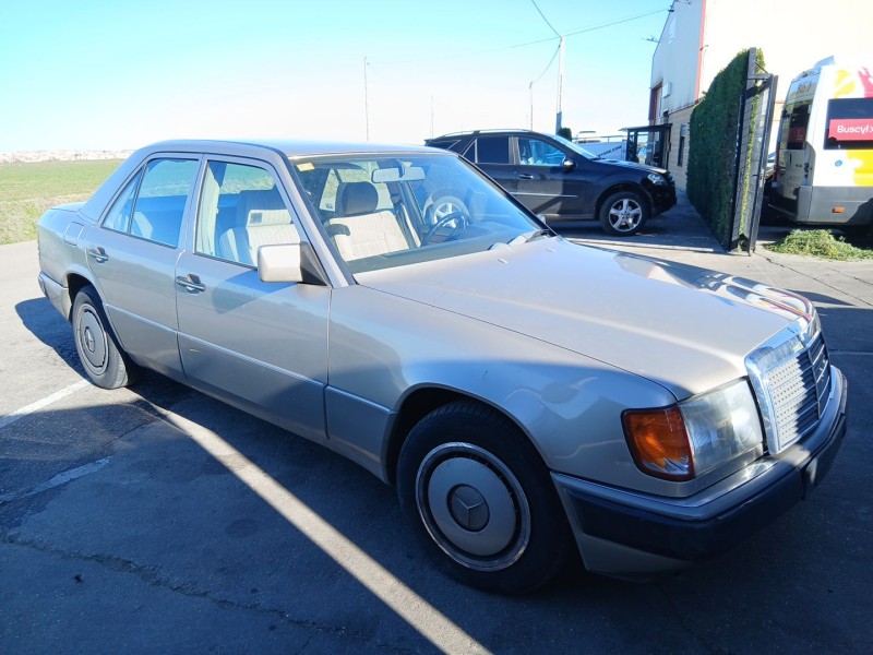 Recambio de carroceria para mercedes-benz 124 sedán (w124) 300 d (124.130) referencia OEM IAM   