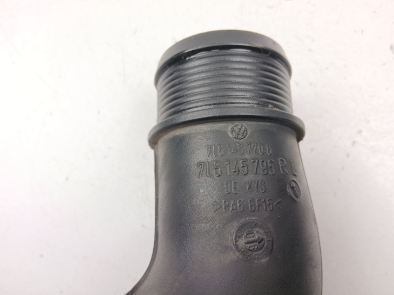 Recambio de tubo admision para audi q7 (4lb) 3.0 tdi quattro referencia OEM IAM 7L61457706  7L6145795
