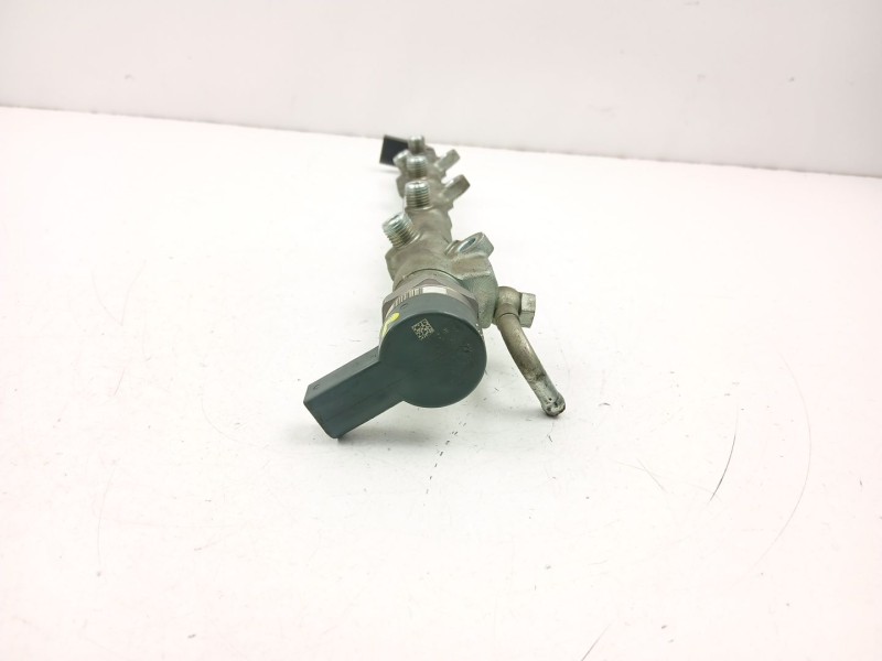 Recambio de rampa inyectora para bmw 3 (e90) 320 d referencia OEM IAM 7787164 0445214030 