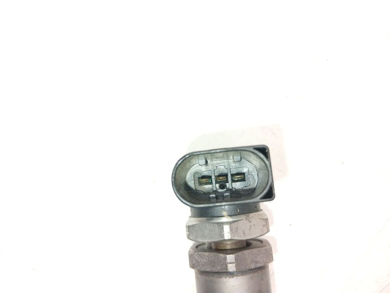 Recambio de rampa inyectora para bmw x5 (e70) xdrive 35 d referencia OEM IAM 7795514 0445216015 