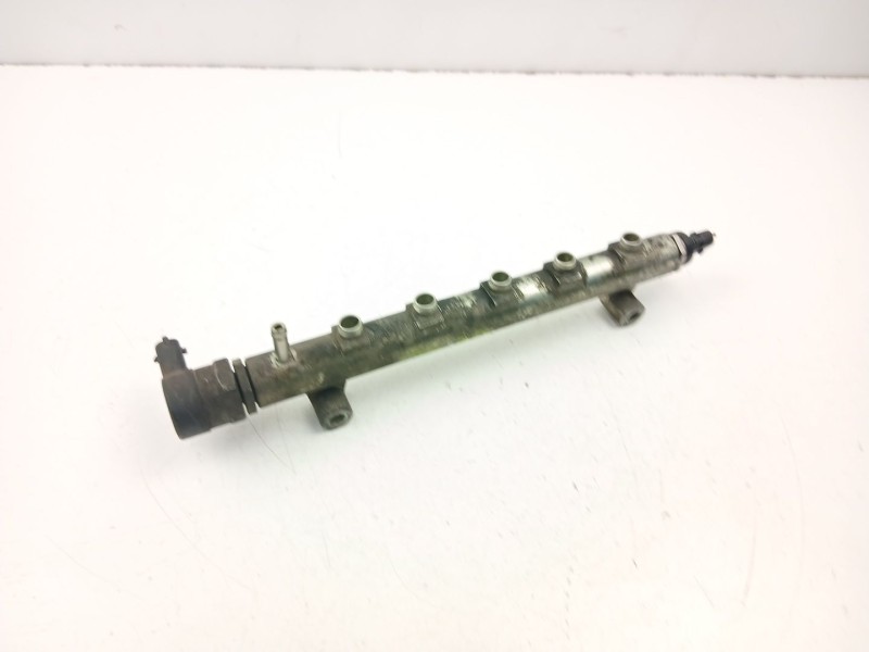 Recambio de rampa inyectora para opel antara cosmo 4x4 referencia OEM IAM 96440398 0445214106 