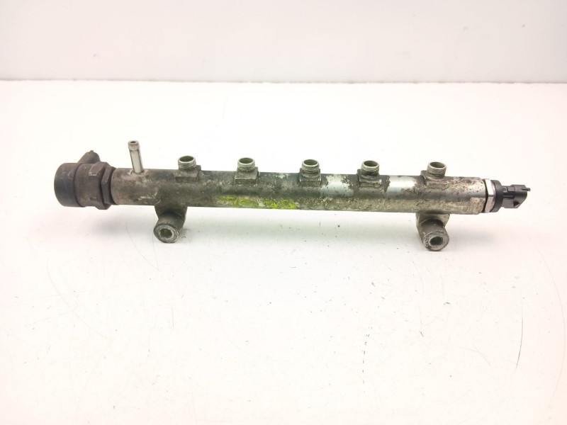 Recambio de rampa inyectora para opel antara cosmo 4x4 referencia OEM IAM 96440398 0445214106 