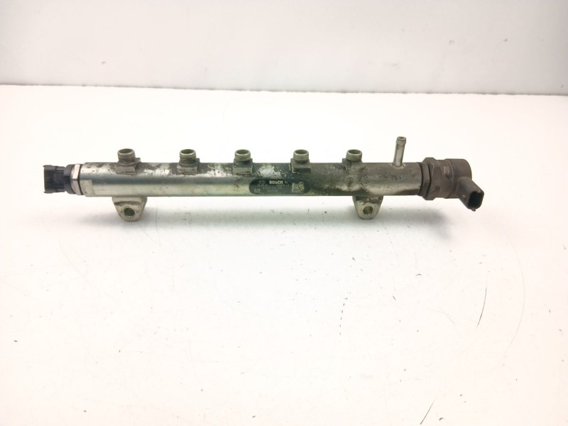 Recambio de rampa inyectora para opel antara cosmo 4x4 referencia OEM IAM 96440398 0445214106 