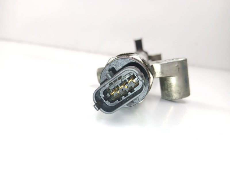 Recambio de rampa inyectora para opel antara cosmo 4x4 referencia OEM IAM 96440398 0445214106 