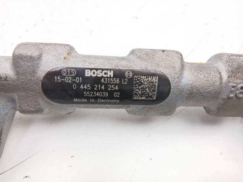 Recambio de rampa inyectora para fiat freemont 2.0 jtd referencia OEM IAM 55234039 0445214254 