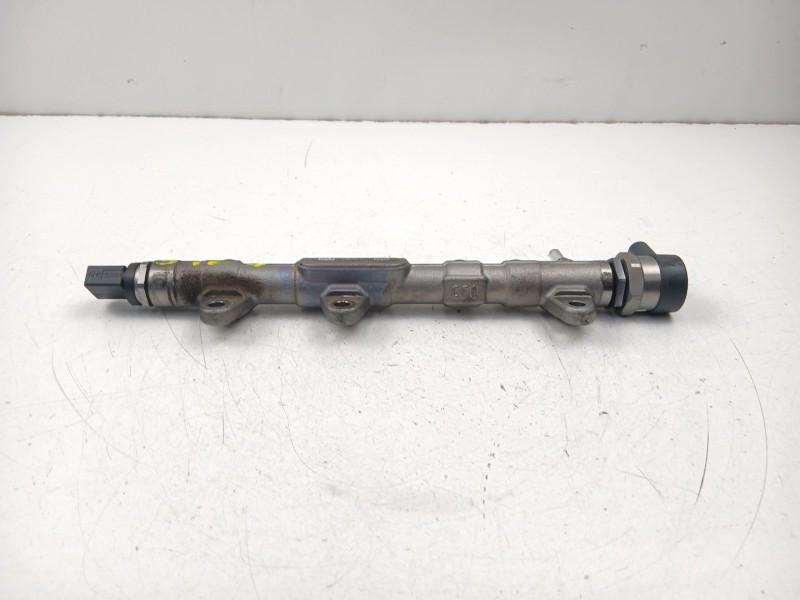 Recambio de rampa inyectora para bmw x1 (f48) sdrive 18 d referencia OEM IAM 8514154 0445214315 