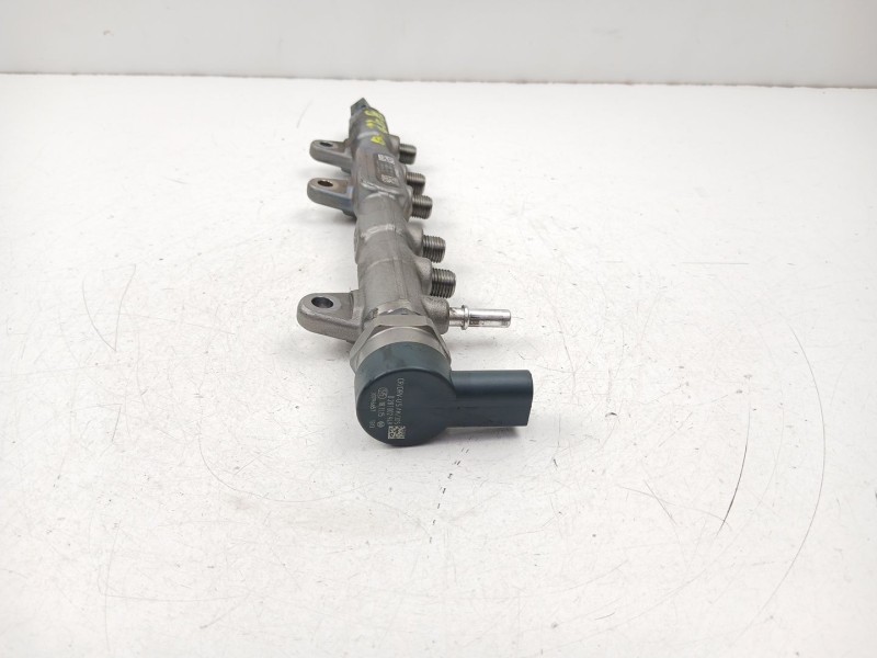 Recambio de rampa inyectora para bmw x1 (f48) sdrive 18 d referencia OEM IAM 8514154 0445214315 