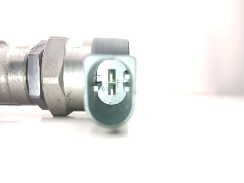 Recambio de rampa inyectora para bmw x1 (f48) sdrive 18 d referencia OEM IAM 8514154 0445214315 