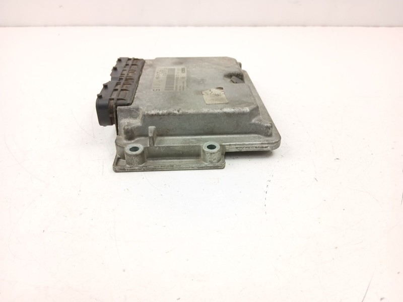 Recambio de centralita para fiat stilo (192_) 1.9 jtd (192_xe1a) referencia OEM IAM 55182953 0281010337 