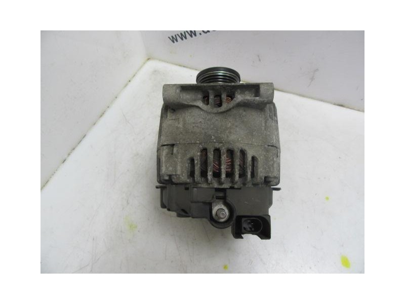Recambio de alternador : m. benz a 160 : 2.0 cdi (81,58cv) [2009] para m. benz a 160 2.0 cdi referencia OEM IAM A6401540502  