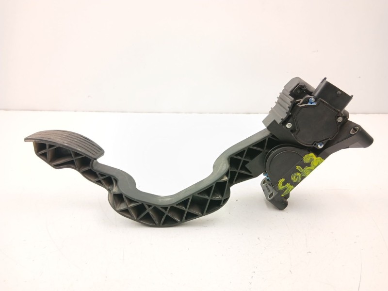 Recambio de potenciometro aceleracion para fiat stilo (192_) 1.9 jtd (192_xe1a) referencia OEM IAM 46779078 0280752227 