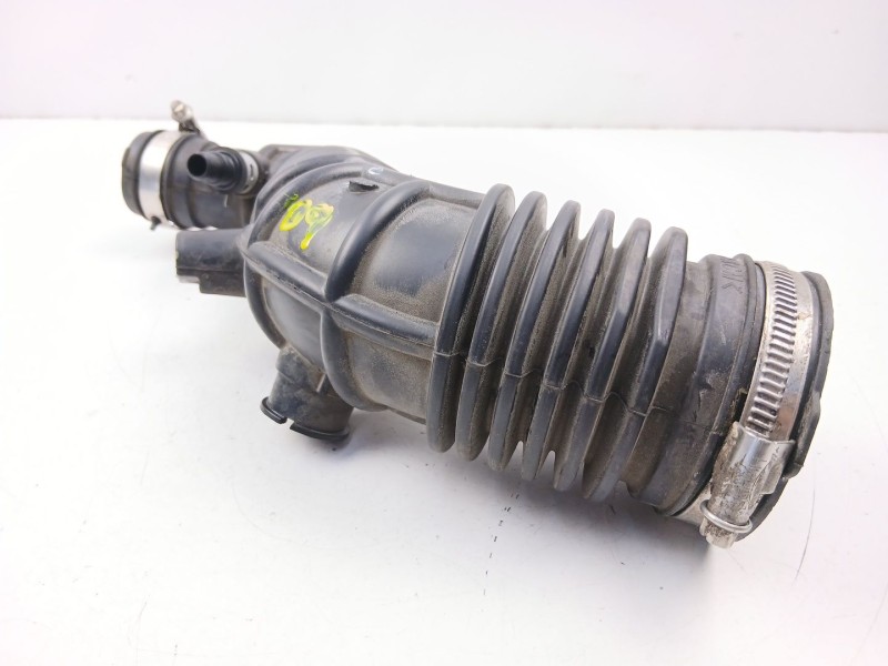 Recambio de tubo admision para nissan qashqai ii (j11, j11_) 1.2 dig-t referencia OEM IAM 165764PA0A  