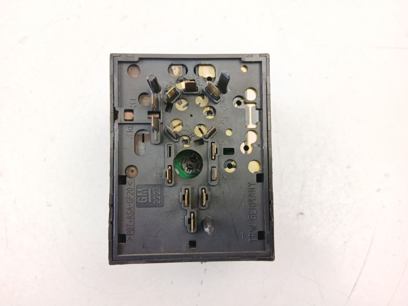 Recambio de mando luces para opel zafira 2.0 td d-y20dth referencia OEM IAM 9133250  9138348