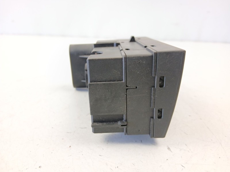 Recambio de mando luces para opel meriva 1.7 16v cdti referencia OEM IAM 93319771  