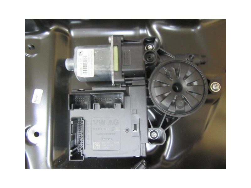 Recambio de elevalunas del-izdo : volkswagen passat : 2.0 tdi 4p (140 cv) [2013] para volkswagen passat 2.0 tdi (140 cv) referen