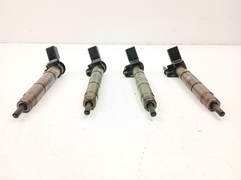 Recambio de inyectores juego para bmw 3 (e90) 320 d referencia OEM IAM 7797877  