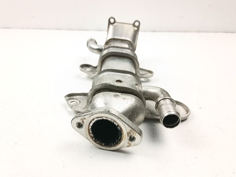Recambio de enfriador egr para ssangyong kyron 2.0 xdi referencia OEM IAM 6651400470  