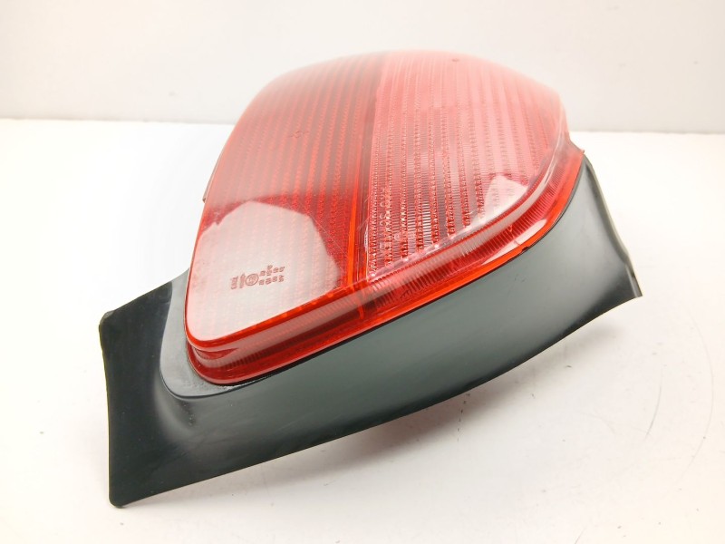 Recambio de piloto trasero izquierdo para peugeot 206 hatchback (2a/c) 1.4 i referencia OEM IAM 6350P1  