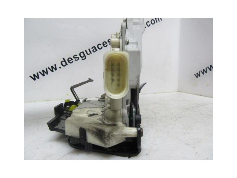 Recambio de cerradura pta. del. dch. : audi a3 : 1.9 tdi ranchera(105 cv) [2005] para audi a3 1.9 tdi ranchera(105 cv) referenci