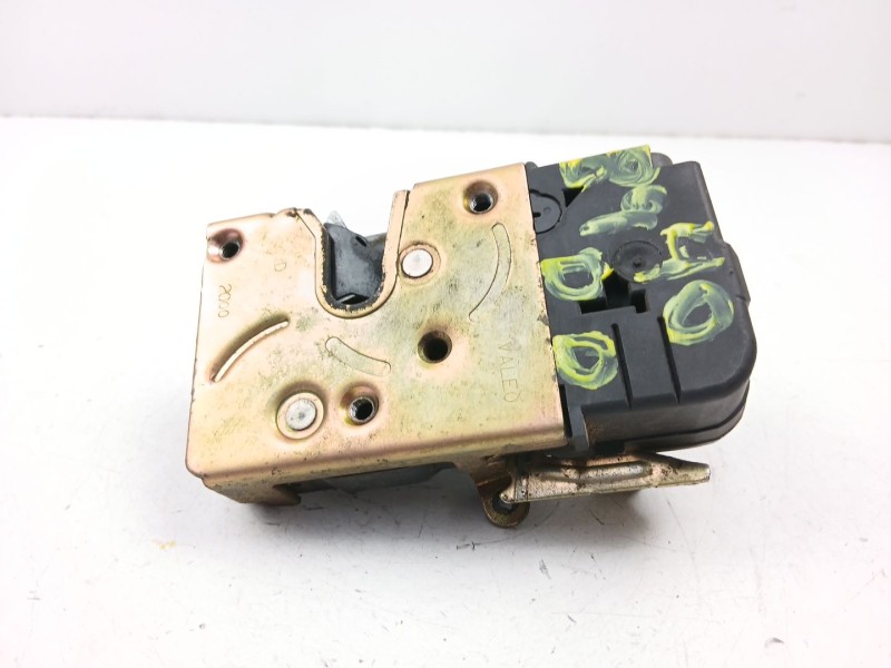 Recambio de cerradura puerta delantera derecha para citroën xsara (n1) 1.9 td referencia OEM IAM 9136G1  