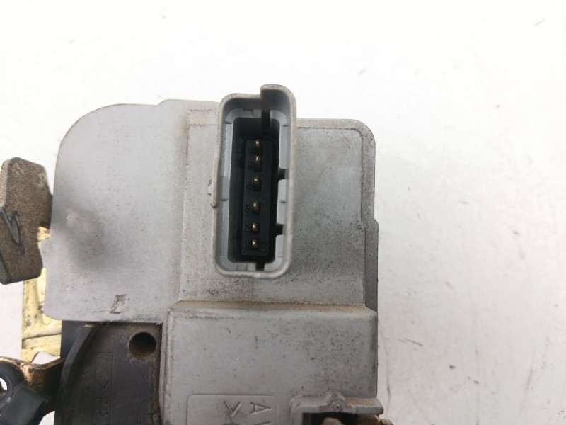 Recambio de cerradura puerta delantera derecha para citroën xsara (n1) 1.9 td referencia OEM IAM 9136G1  