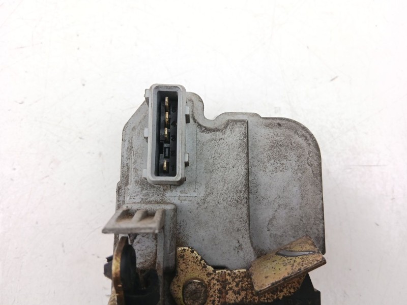 Recambio de cerradura puerta trasera izquierda para citroën xsara (n1) 1.9 td referencia OEM IAM 913769  