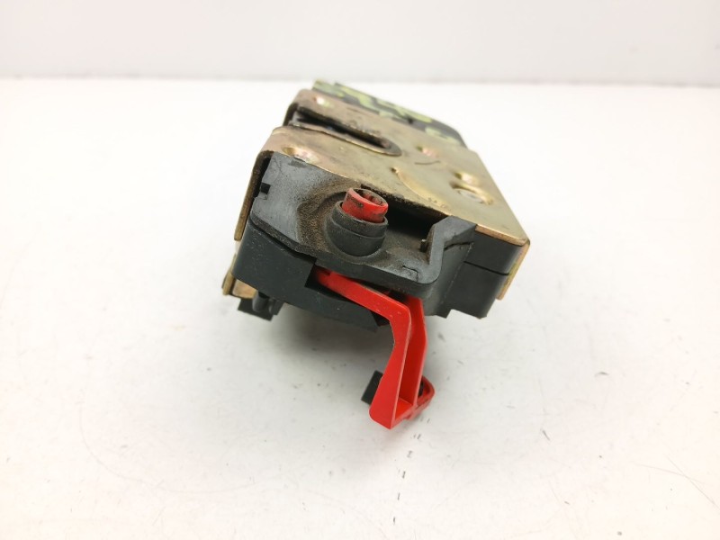 Recambio de cerradura puerta trasera derecha para citroën xsara (n1) 1.9 td referencia OEM IAM 913884  