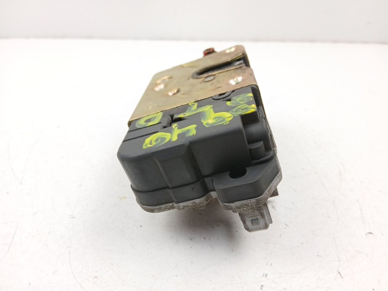 Recambio de cerradura puerta trasera derecha para citroën xsara (n1) 1.9 td referencia OEM IAM 913884  