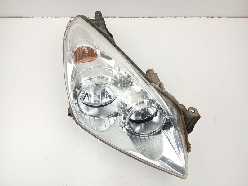Recambio de faro derecho para opel astra h (a04) 1.7 cdti (l48) referencia OEM IAM 13239289  