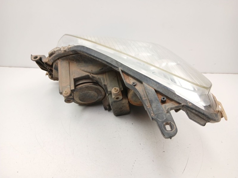 Recambio de faro derecho para opel astra h (a04) 1.7 cdti (l48) referencia OEM IAM 13239289  