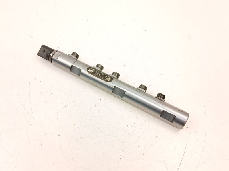 Recambio de rampa inyectora para mini mini countryman (r60) cooper sd referencia OEM IAM 7823460 0445214237 