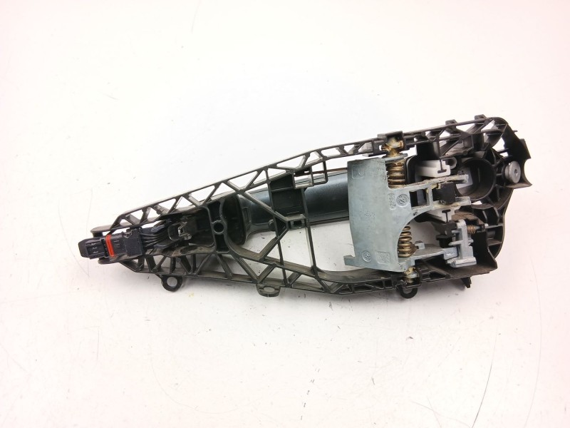 Recambio de manilla delantera derecha para bmw x1 (f48) xdrive 20 d referencia OEM IAM 51217401212  