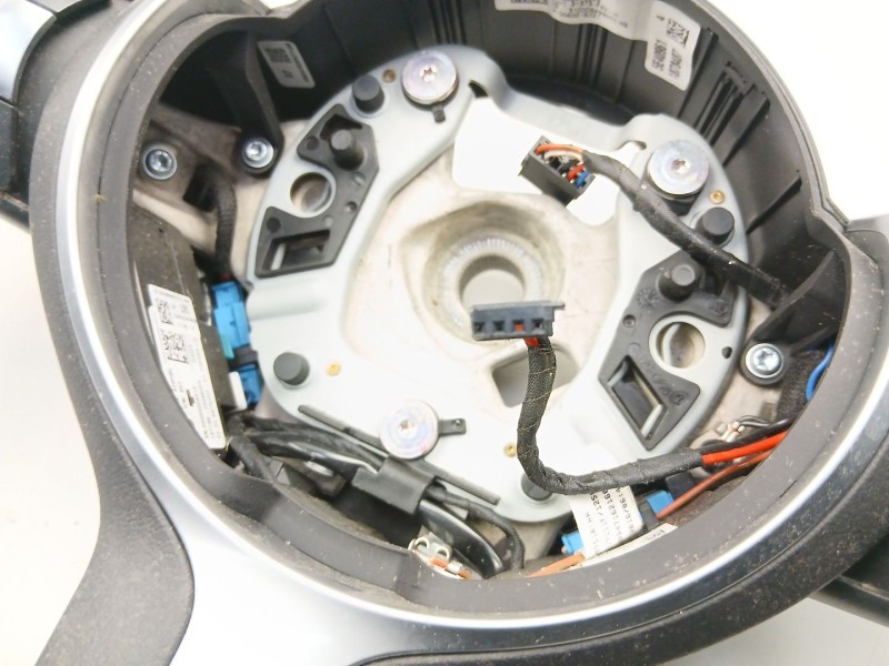 Recambio de volante para bmw x1 (f48) xdrive 20 d referencia OEM IAM 32307851519  