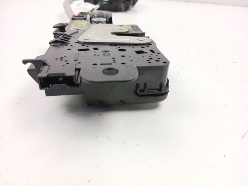 Recambio de cerradura maletero porton para bmw x1 (f48) xdrive 20 d referencia OEM IAM 7357112  7374006